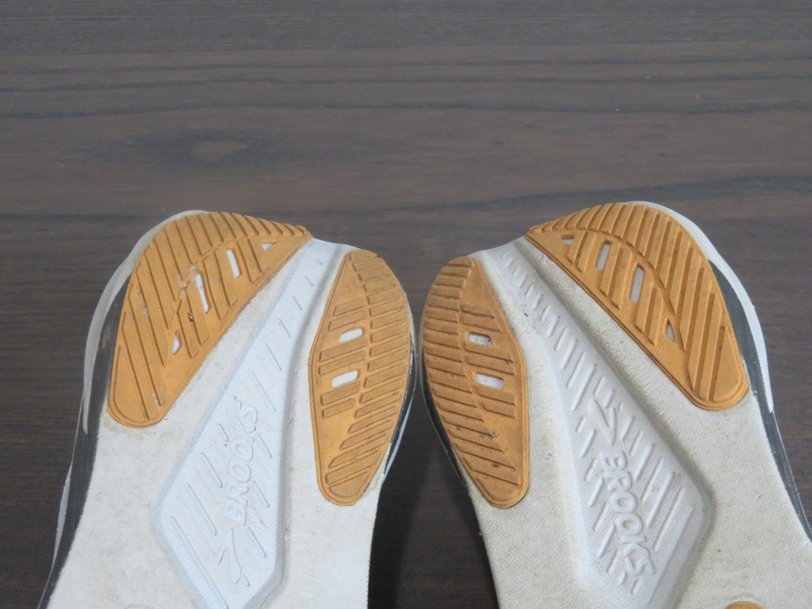 Brooks Hyperion 2 Shoes Mens Size 8 Gray Road Running Sneakers 1104321D047 thumbnail 9