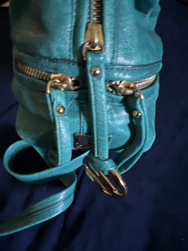 KOOBA Umhängetasche türkis blau grün Leder unten Reißverschluss Taschen - Bild 9 von 9