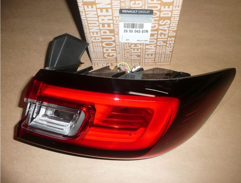 Feu arriere droit Clio 4 casse remplacez le bloc optique etanche rouge - 2