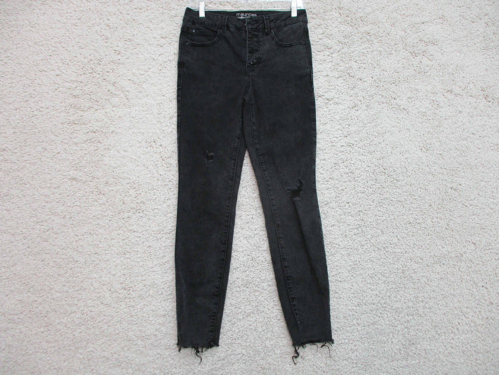 Maurices Jeans 6 Womens Regular Size Black Denim High Rise Ever Flex Distressed