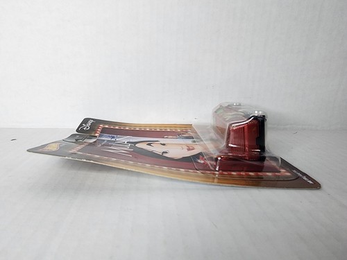 Hot Wheels Premium Disney Mulan Dream Van XGW 2019 4/5 Real Riders Bent Card - Picture 4 of 6