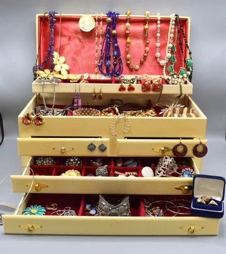 Vintage to Modern Costume Jewelry 1 LB Wearable/Resell Estate Bulk Lot Grab Bag