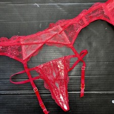 Victoria's Secret DESIGNER COLLECTION XS/S garter belt S thong panty RED lace