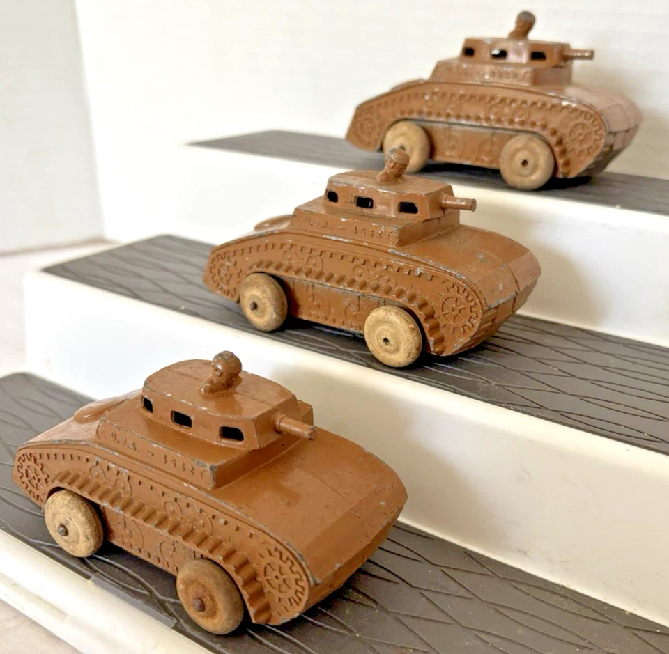 Barclay Nº 43 Tanques Militares Blindados 4562 Hechos en EE. UU. - Lote de 3 - Juguete Antiguo Foto 2 de 4