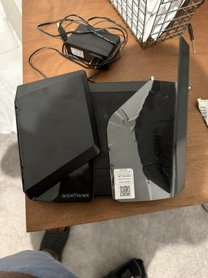 NETGEAR Nighthawk RAXE500 Tri-Band WiFi 6E Router