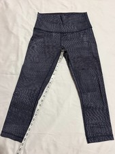 Lululemon High Rise Crop Leggings Blue Black Static Wave Print Yoga Pants Size 6