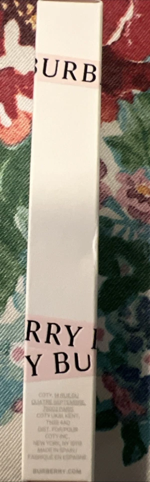 Nuevo en caja Burberry Her Eau De Parfum Spray Natural Vaporizador 0.33 OZ Foto 3 de 4