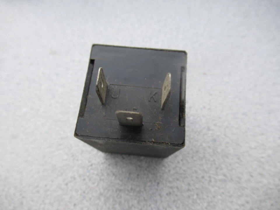 VW/ Audi/ Porsche A/C Relais 433 919 577 SIEMENS SWK1-615 C #E301 - Photo 4/4