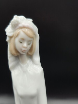 Lladro 6200 Bridal Bell Campanita Novia 1994 Daisa Figurine for