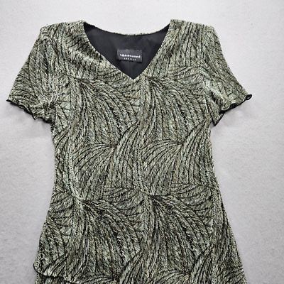 Connected Apparel Women's Green Abstract Ruffle Design Dress
