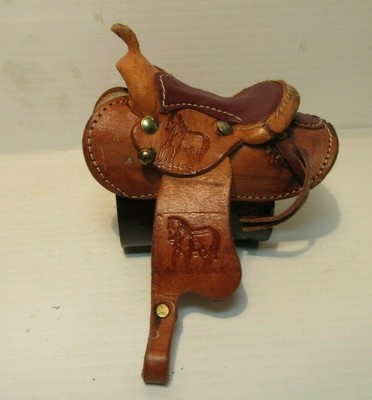 toy saddle