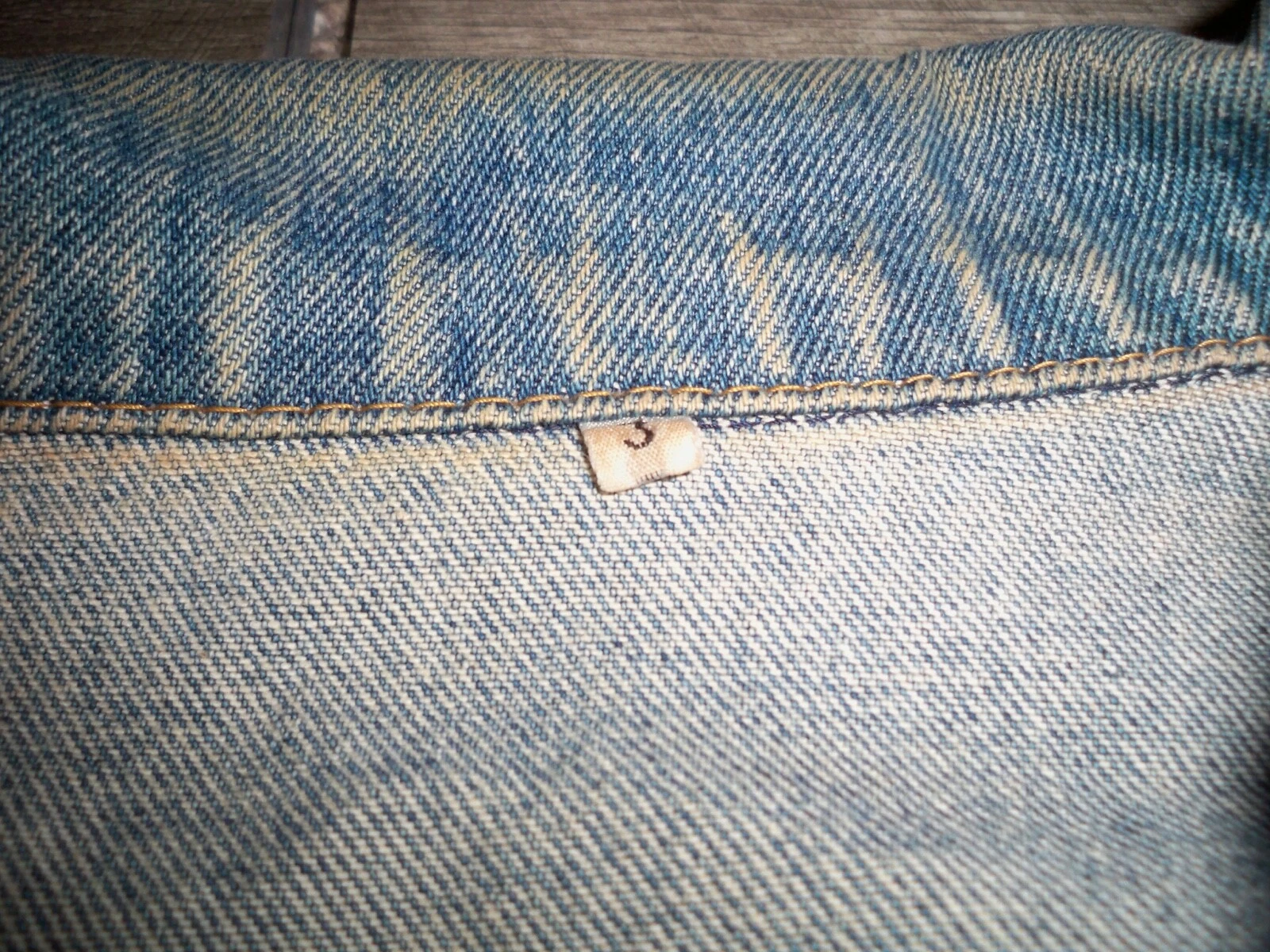 levis vintage label denim jacket