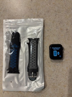 Apple Watch SE (2020) 1st Gen 40mm (GPS + Cellular) Space Gray