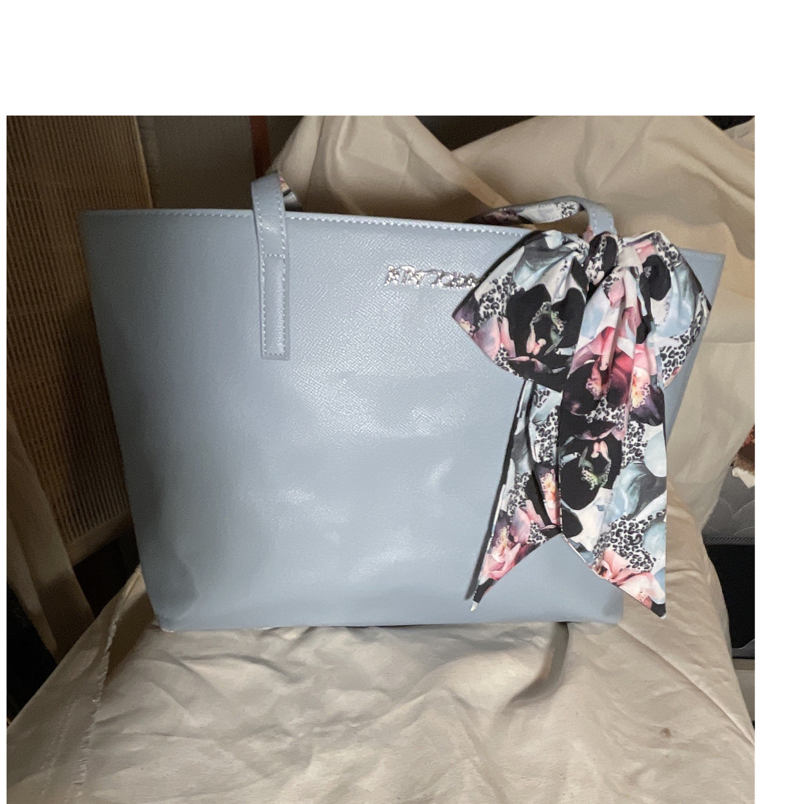 Betsey Johnson Blue Solid Tote Bow Zip Closure Pouch Inner MMO Pockets Silver HW