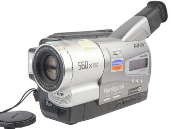 SONY CCD-TR728E PAL Hi8 Camcorder Handycam Videokamera ''TOP''