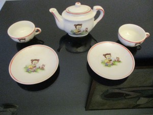 childs tea cup