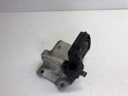 BMW 5er Touring F11 Halterung Kühler rechts vorne 7186514 2011 RHD