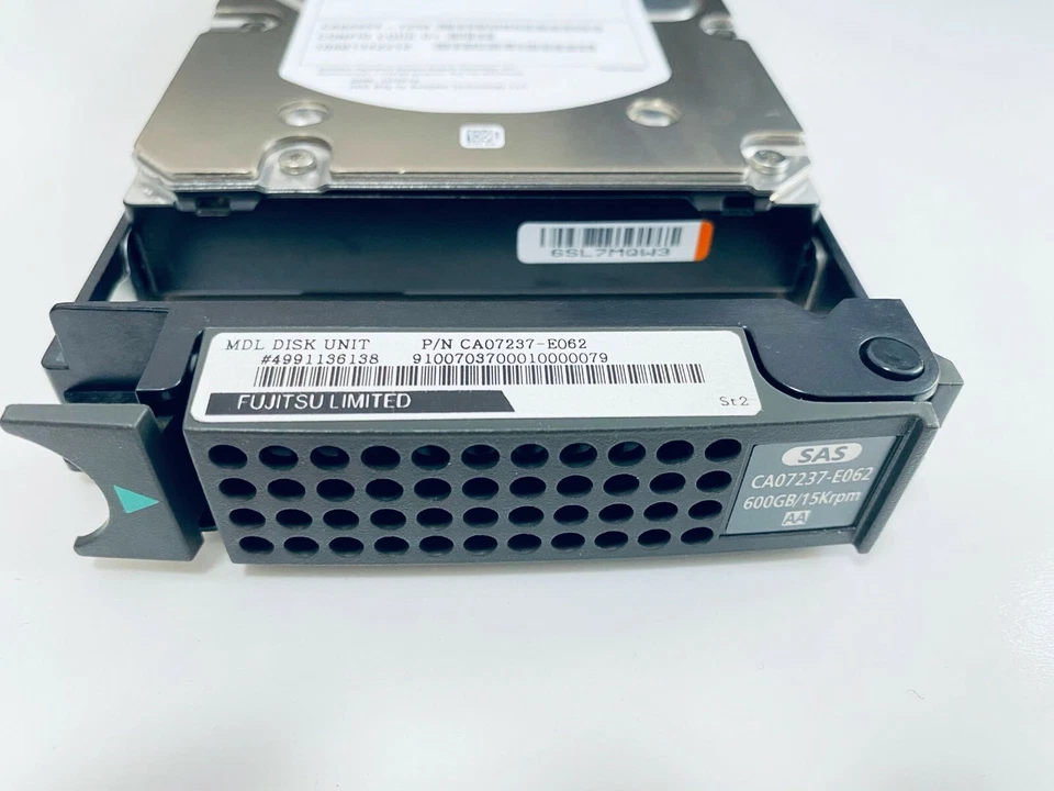 compatible Fujitsu 600GB ST3600057SS 15K SAS 3.5” HDD For Eternus CA07237-E062 - Image 3 of 4