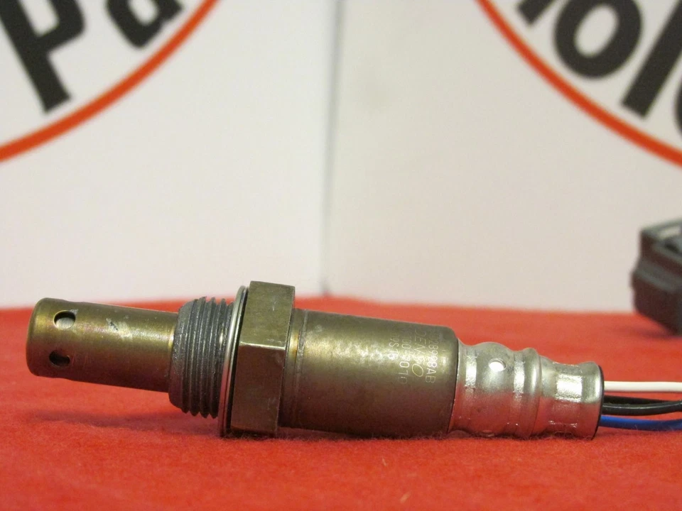 Sensor de oxígeno de escape del motor Dodge Ram Chrysler Jeep NUEVO OEM MOPAR Foto 4 de 4