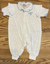 VTG Playskool Tommee Tippee Infant Pajamas One Piece Snap White Flowers Logo