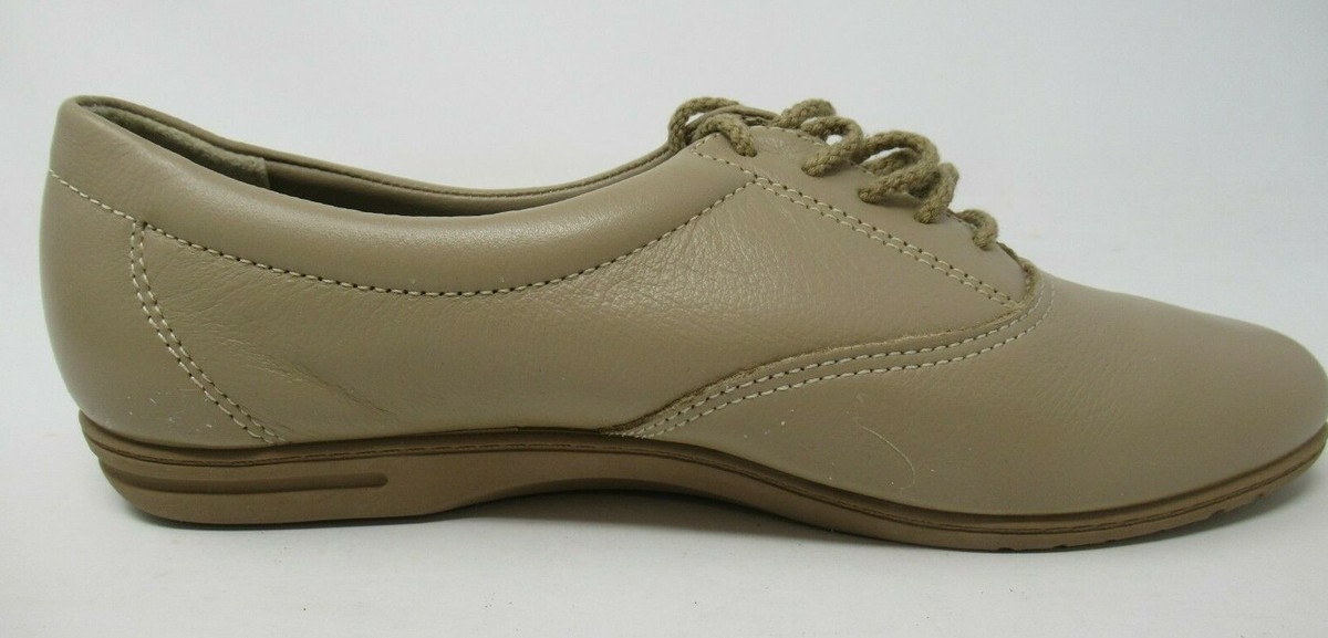 EASY SPIRIT WOMEN'S MOTION WHEAT BROWN LEA. OXFORD LACE-UP COMFORT