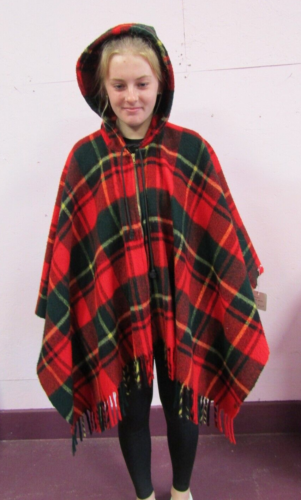 PONCHO COPERTA PLAID ROSSO VINTAGE FATTA A MANO - Foto 6 di 6