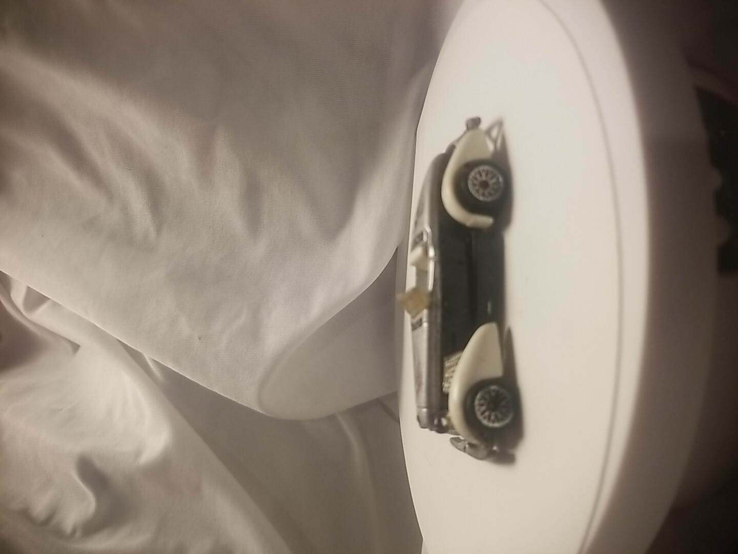 Picture 2 of 18