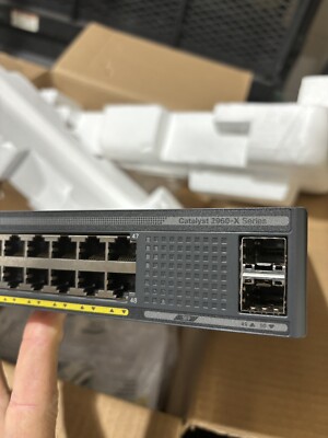 Cisco Catalyst WS-C2960-48TT-LL V03 48 Port GbE Switch 2x SFP Uplinks