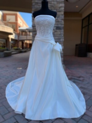 Wedding Dress Size 10, Very Good Condition, Possibly Unused