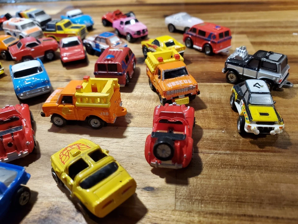 VINTAGE 1986 GALOOB MICRO MACHINES Lot Of 38 Cars Trucks - Image 4 of 4