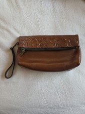 PATRICIA NASH TOOLED LEATHER Fold Over Wristlet CLUTCH FLORENCE TAN NEW W/O Tags