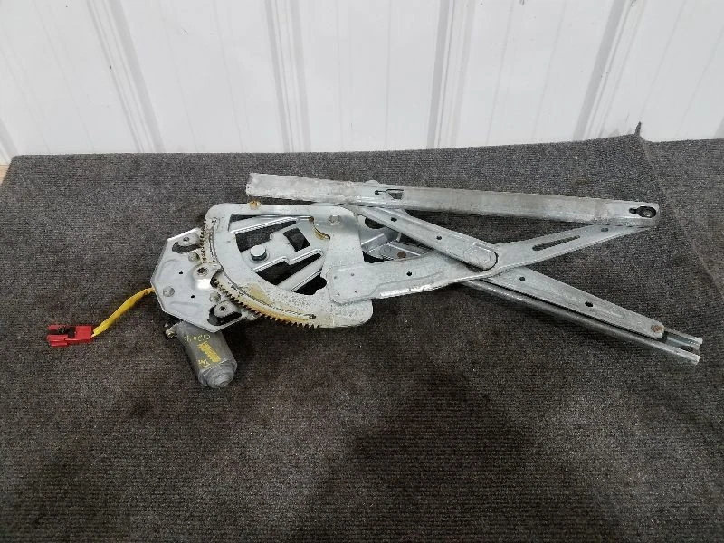 1996-00 Plymouth Breeze Drivers Left Front Window Regulator - Image 4 of 4