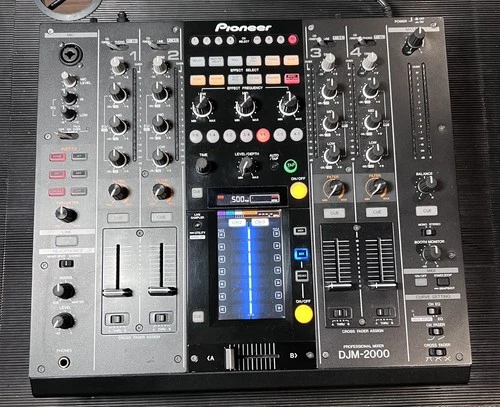 PIONEER DJM-2000 4-CHANNEL MIXER