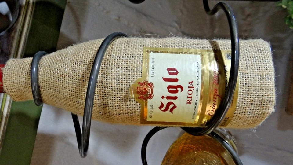 Escalada Tendril 6 Botellas Colgante Vino Estante Metal Arte de Pared por John American Foto 4 de 4