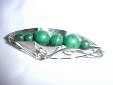 STUNNING~ GFMW- GREAT FALLS METAL WORK- STERLING MALACHITE PEA POD BROOCH!