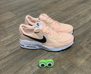 nike air max peach color