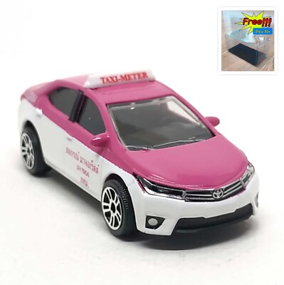Majorette Toyota Corolla Altis Thai Taxi Pink / White 1:61 3