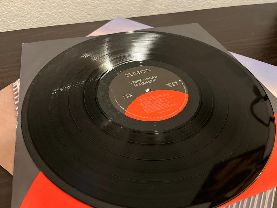 STEPS AHEAD - Magnetic (Elektra) - 12" Vinyl Record LP - EX - Image 3 of 3
