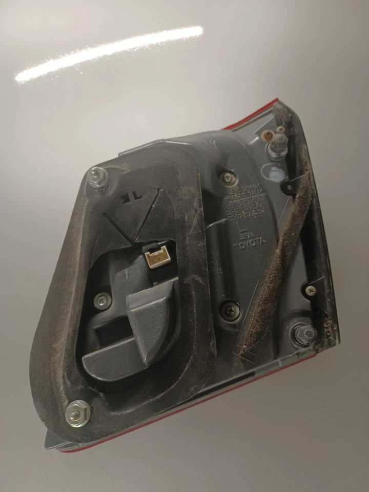 LENTE DE LUZ TRASERA LEXUS LS460 OEM LS600H LADO DEL CONDUCTOR MALETERO INTERIOR 07-09 TRASERO IZQUIERDO Foto 2 de 2