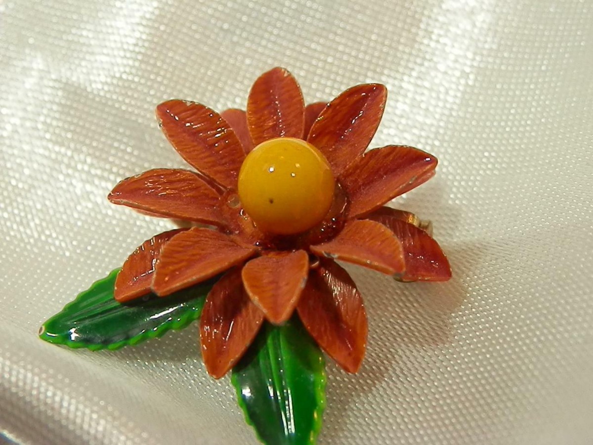 70's Flower×Dot Pastel Color Remake Deni Dainty Darling 3 Dimensional Vintage 1970's Colorful Enamel