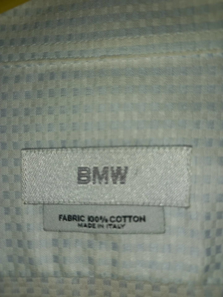 Camisa de negocios BMW usada en excelente estado Foto 2 de 4