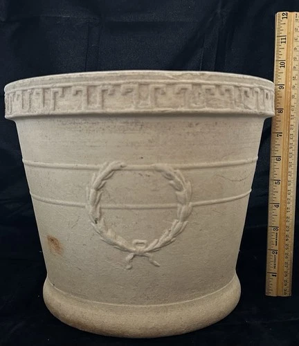 J.A. Bauer Pottery Co. L.A. Cal. #10