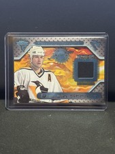 2001 Pacfic Titanium Martin Straka Game Used Gear Jersey Penguins 142