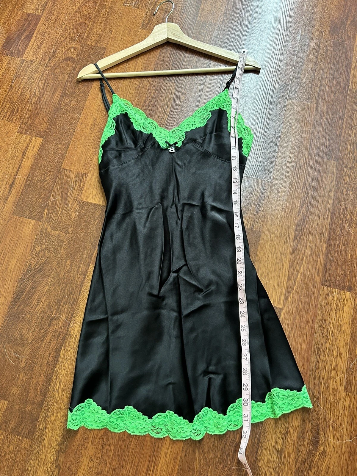 Mini Abito Alexander Wang Finitura in Pizzo Collo a V Seta Slip Satinato 2