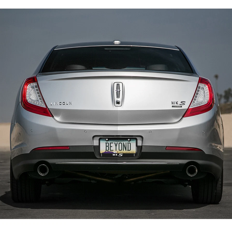Marco de matrícula de metal negro con doble logotipo Lincoln MKS Foto 4 de 4