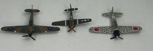 Corgi Militärflugzeuge Menge 3 alte Krähe, Mitsubishi, Hurrikan