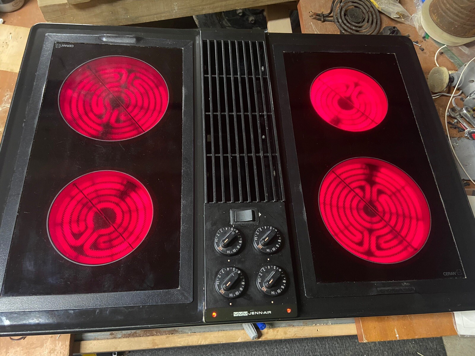 Jenn Air C236 Black Electric Downdraft Cooktop Stovetop Radiant