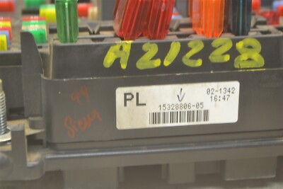 1999-2001 Chevrolet Silverado Fuse Box Junction OEM