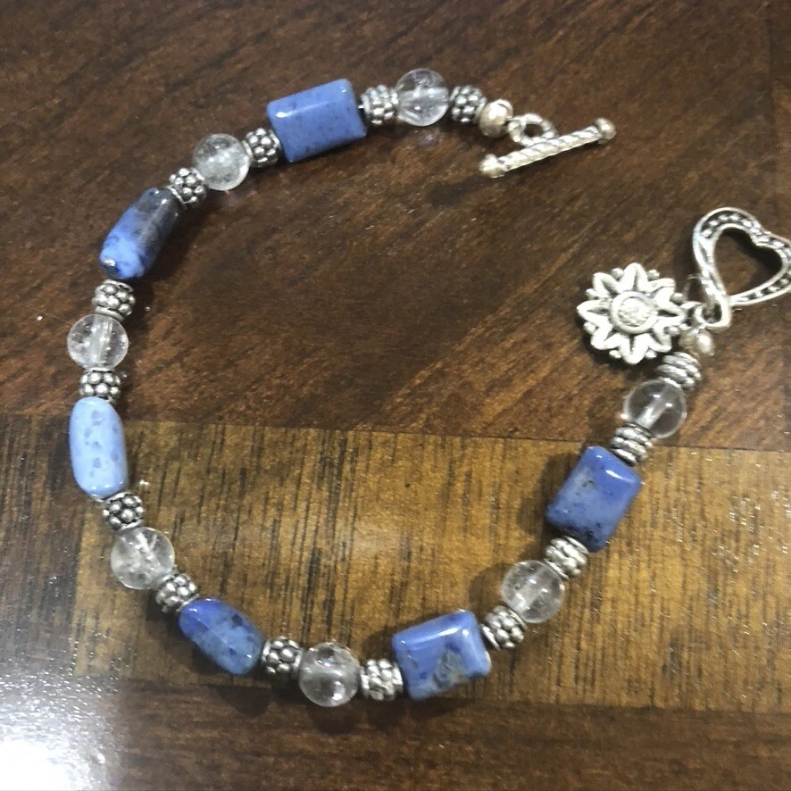 Pulsera artesanal de piedra de sodalita azul y cuarzo transparente con cuentas palanca de peltre 7,5" Foto 3 de 4