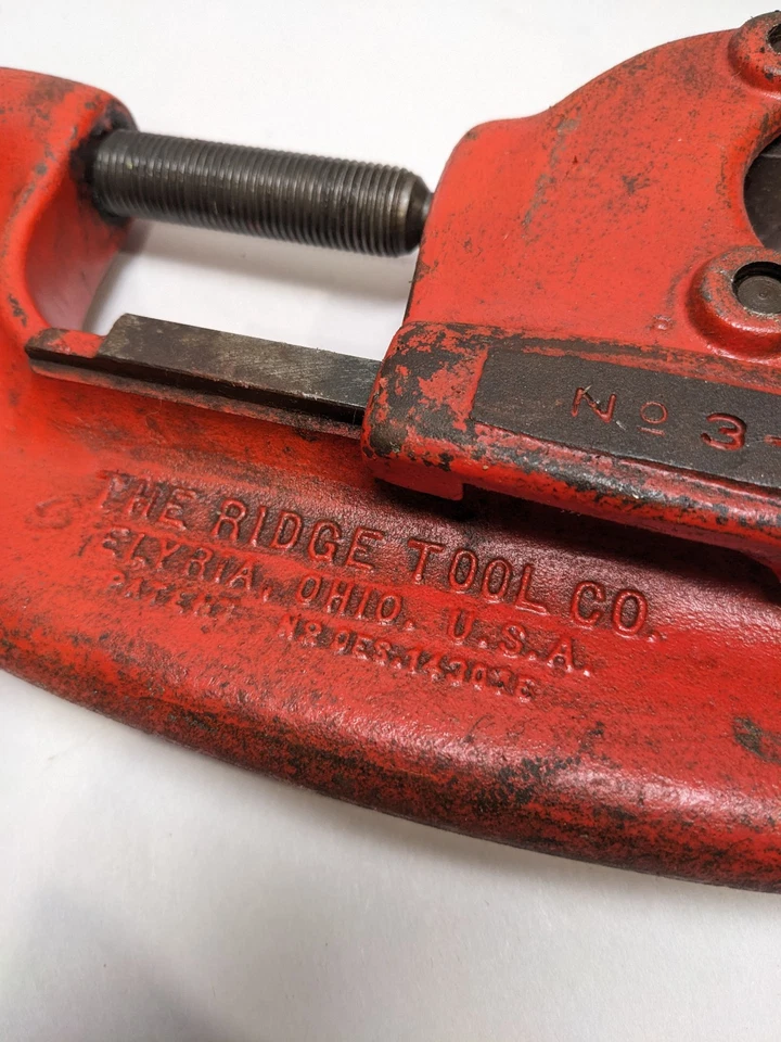 Ridgid 32830 Big 3S Pipe Cutter w/ Acc. Handle Cut 1-3" Ductile Iron Steel - Image 4 of 4